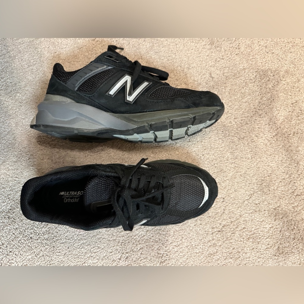 New Balance 990 v5 Core US8